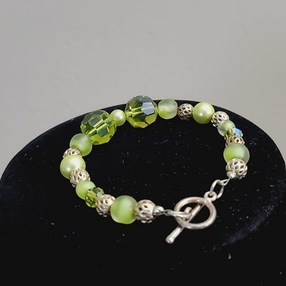 Green Bead Bracelet. 🌴 - Picture 7 of 7